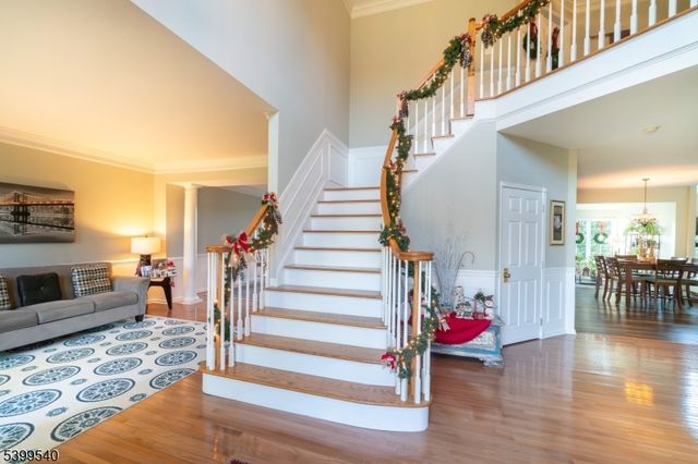 20 Riddle Court, Franklin Twp., NJ 08802