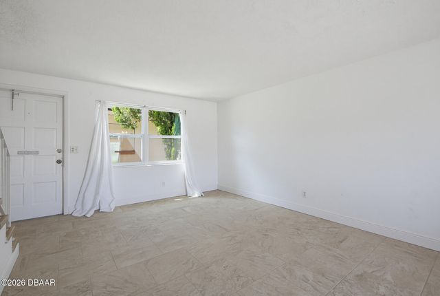 1600 S Palmetto Ave Apt 115, South Daytona, FL 32119