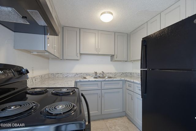 1600 S Palmetto Ave Apt 115, South Daytona, FL 32119