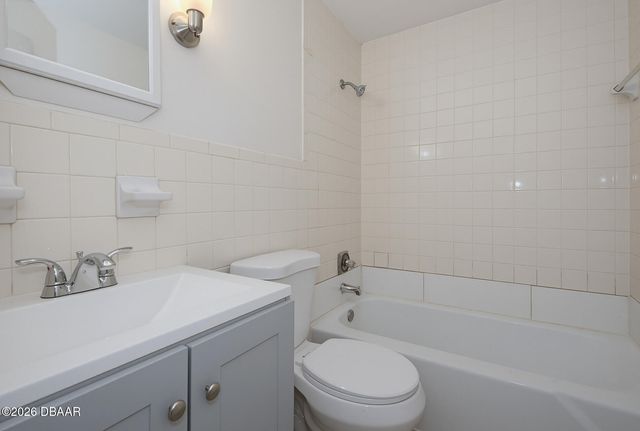 1600 S Palmetto Ave Apt 115, South Daytona, FL 32119