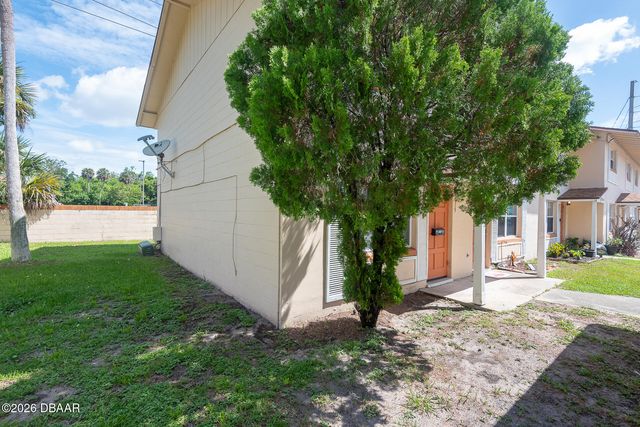 1600 S Palmetto Ave Apt 115, South Daytona, FL 32119