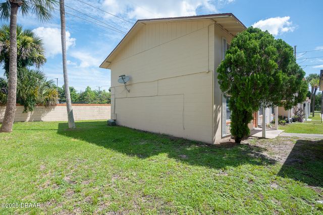 1600 S Palmetto Ave Apt 115, South Daytona, FL 32119