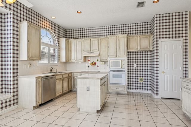 4501 Quincy Lane, Plano, TX 75024