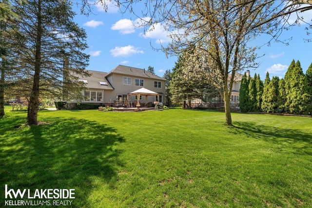4781 Birkdale Drive, Commerce Twp, MI 48382