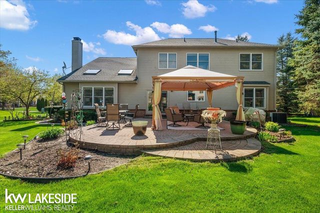 4781 Birkdale Drive, Commerce Twp, MI 48382