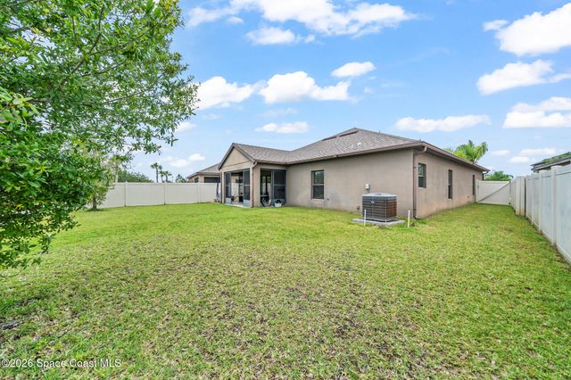 510 Fiddleleaf Circle, West Melbourne, FL 32904