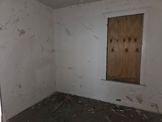 12341 S PARNELL Avenue, Chicago, IL 60628