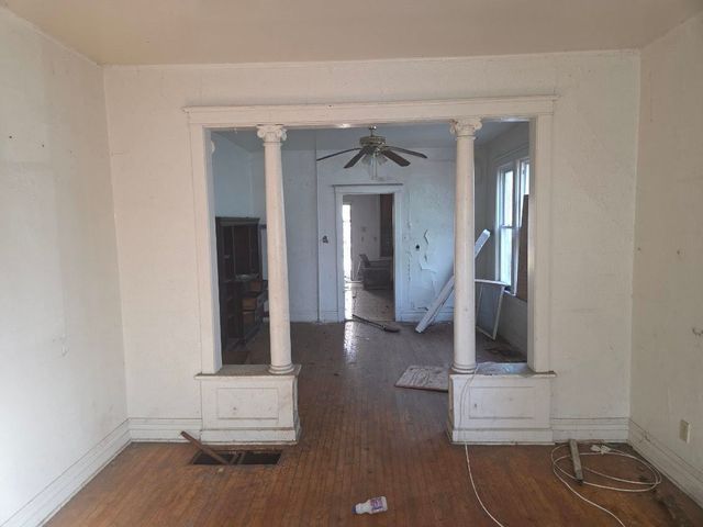 12341 S PARNELL Avenue, Chicago, IL 60628