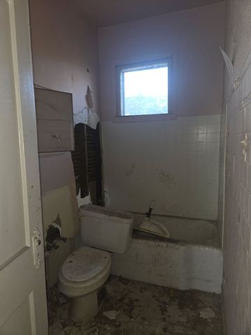 12341 S PARNELL Avenue, Chicago, IL 60628