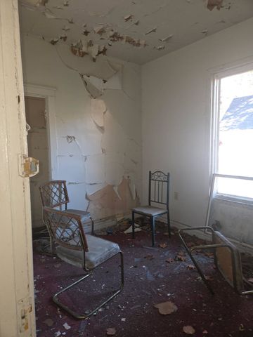 12341 S PARNELL Avenue, Chicago, IL 60628