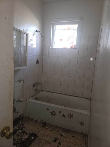 12341 S PARNELL Avenue, Chicago, IL 60628