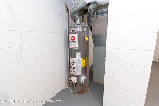 717 Smith Avenue, Lansing, MI 48910