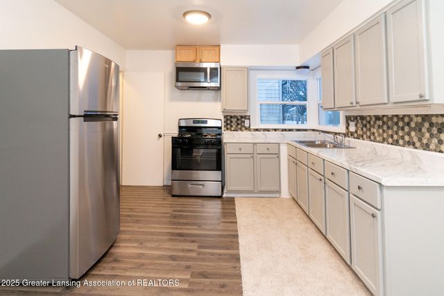 717 Smith Avenue, Lansing, MI 48910