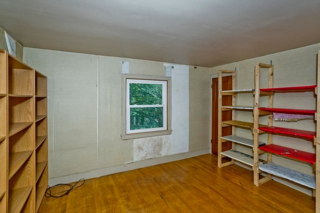 95 Craiwell Ave, West Springfield, MA 01104