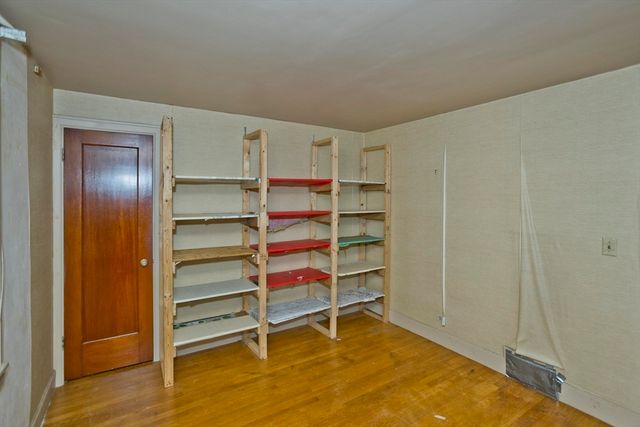95 Craiwell Ave, West Springfield, MA 01104