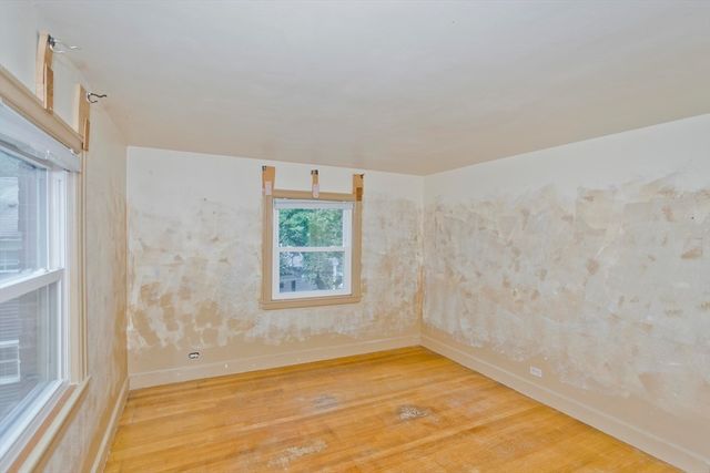 95 Craiwell Ave, West Springfield, MA 01104