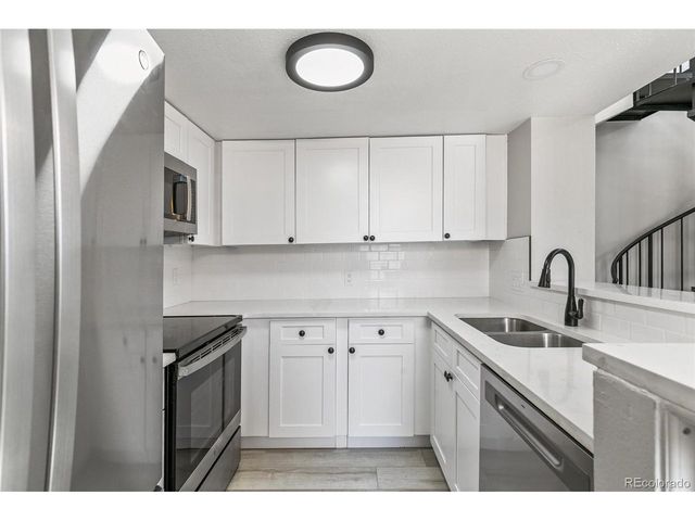 8341 S Upham Way 209, Littleton, CO 80128