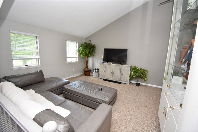10 Piper Avenue, East Bethlehem, PA 15322