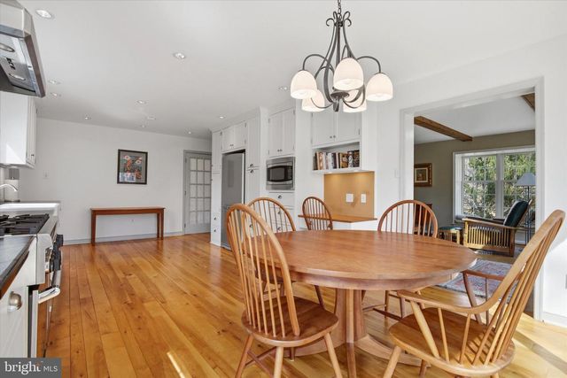 1307 JAINE LN, Chester Springs, PA 19425