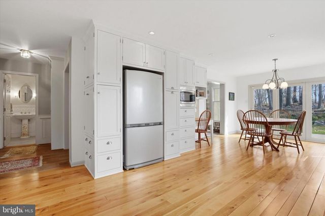 1307 JAINE LN, Chester Springs, PA 19425