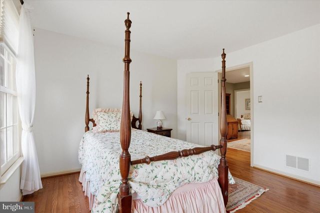 1307 JAINE LN, Chester Springs, PA 19425