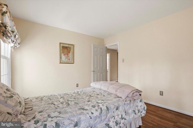 1307 JAINE LN, Chester Springs, PA 19425