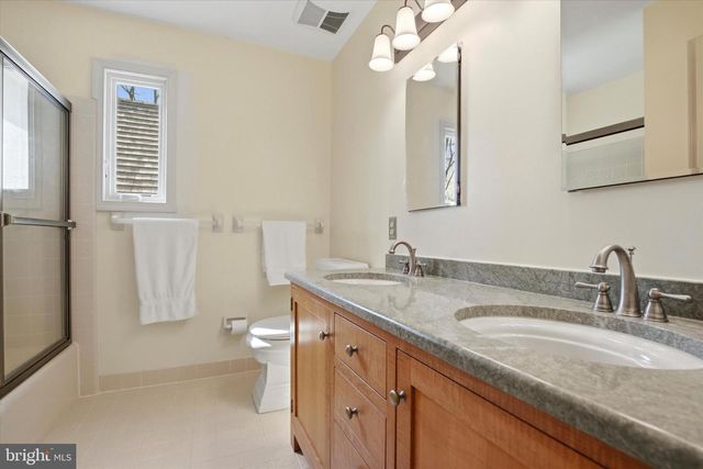 1307 JAINE LN, Chester Springs, PA 19425