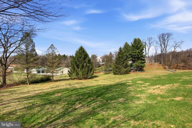 1307 JAINE LN, Chester Springs, PA 19425