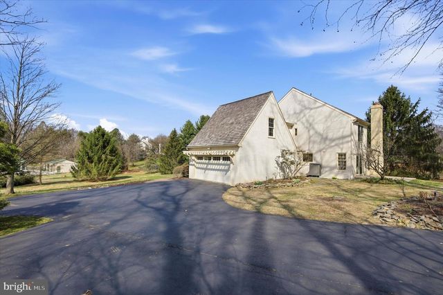 1307 JAINE LN, Chester Springs, PA 19425