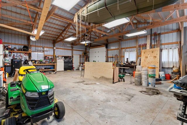 568 N NASH STREET, Hortonville, WI 54944