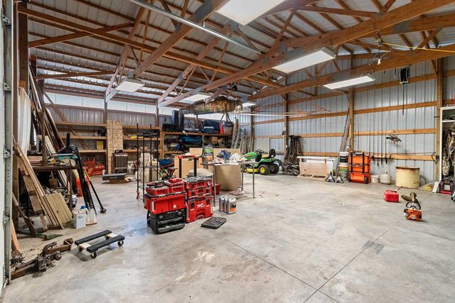 568 N NASH STREET, Hortonville, WI 54944