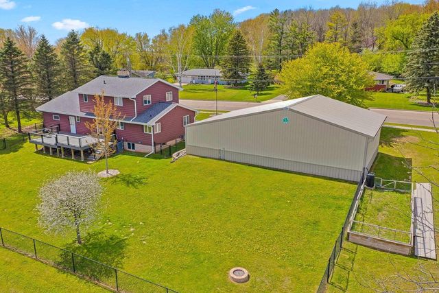 568 N NASH STREET, Hortonville, WI 54944