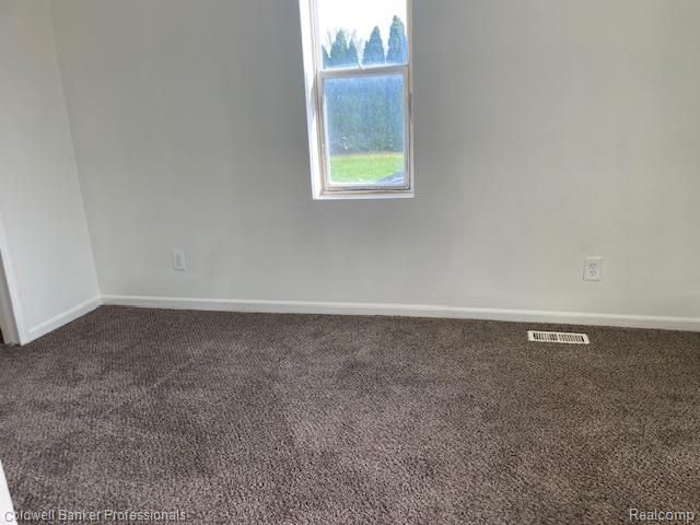 105 S Court Street, Lapeer, MI 48446