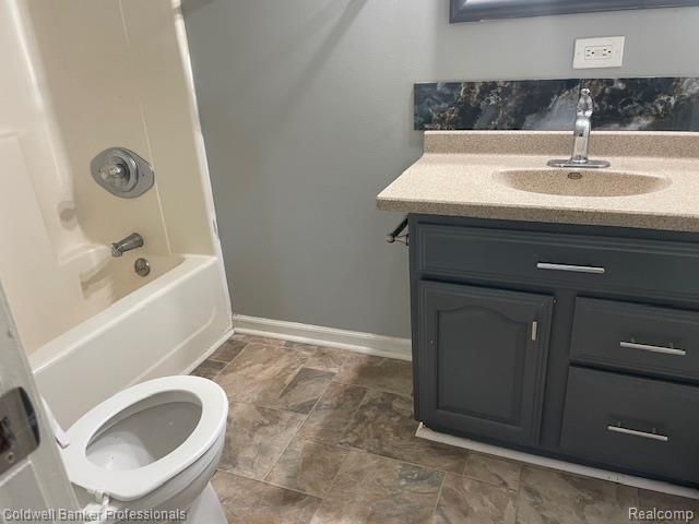 105 S Court Street, Lapeer, MI 48446