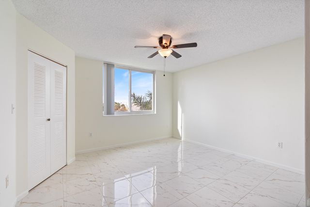 1200 Scotia Drive 404, Hypoluxo, FL 33462