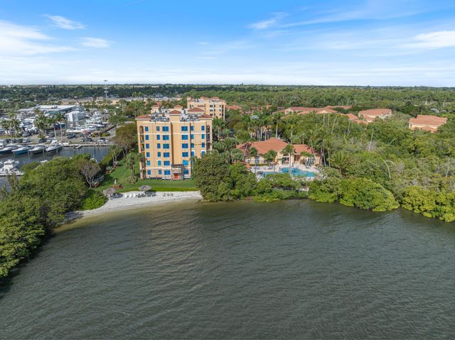 1200 Scotia Drive 404, Hypoluxo, FL 33462