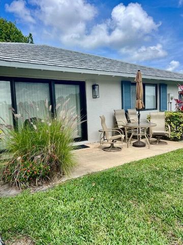 311 Club Drive, Palm Beach Gardens, FL 33418