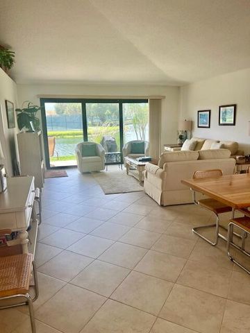 311 Club Drive, Palm Beach Gardens, FL 33418