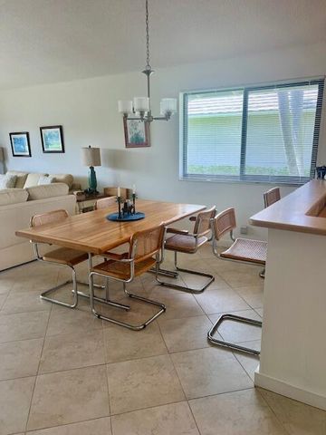 311 Club Drive, Palm Beach Gardens, FL 33418