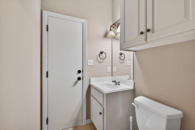 3208 Stampede Drive, Bryan, TX 77808