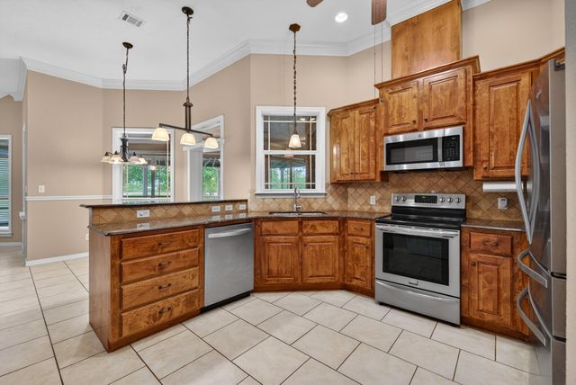 3208 Stampede Drive, Bryan, TX 77808