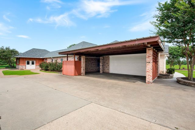 3208 Stampede Drive, Bryan, TX 77808