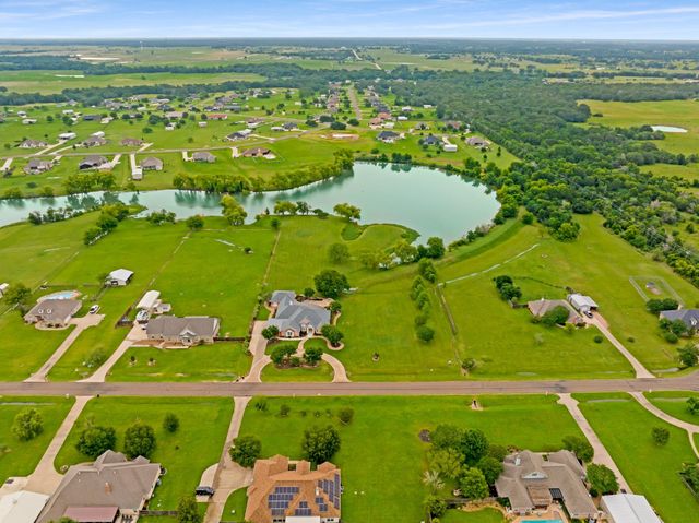 3208 Stampede Drive, Bryan, TX 77808