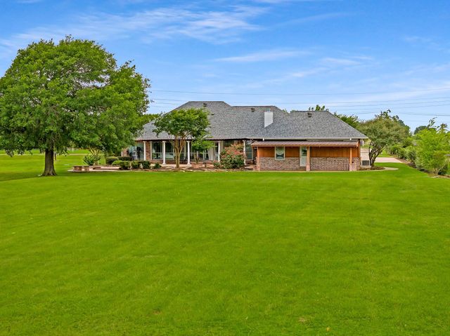 3208 Stampede Drive, Bryan, TX 77808