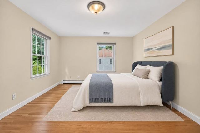 76 Mclean St, Wellesley, MA 02481