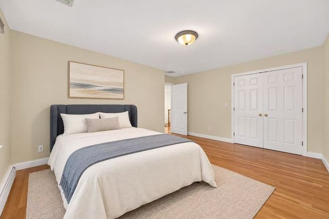 76 Mclean St, Wellesley, MA 02481