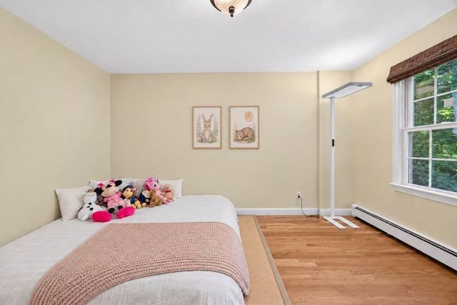 76 Mclean St, Wellesley, MA 02481