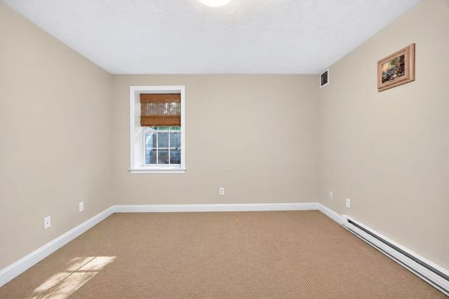 76 Mclean St, Wellesley, MA 02481