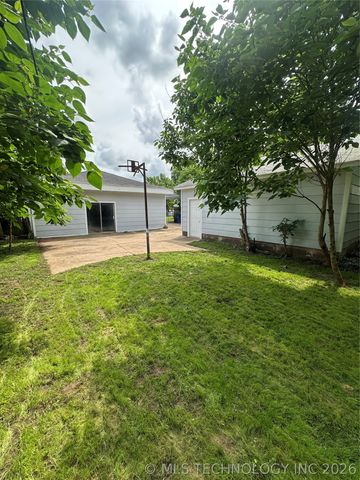 4933 W 2nd Street, Tulsa, OK 74127