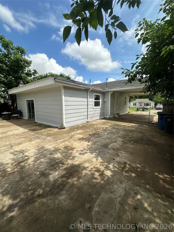 4933 W 2nd Street, Tulsa, OK 74127